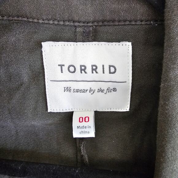 Torrid Dark Green Long Utility Jacket Size 00 – Military, Cargo - Picture 3 of 10